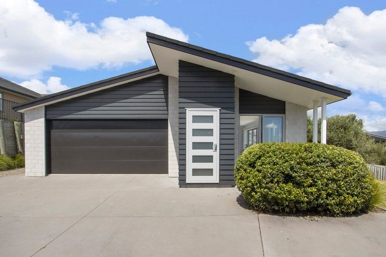 Photo of property in 19 Te Kaka Place, Omokoroa, 3114