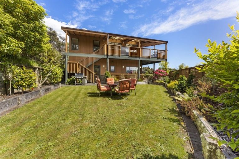 Photo of property in 11 Streets Way, Timberlea, Upper Hutt, 5018