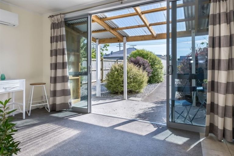 Photo of property in 16 Bradshaw Street, South Dunedin, Dunedin, 9012