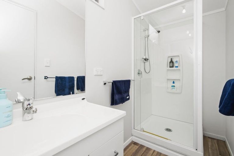 Photo of property in 8 Ringer Avenue, Matapouri, Whangarei, 0173