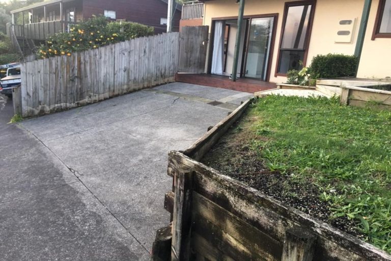 Photo of property in 1/9 Jay Court, Botany Downs, Auckland, 2010