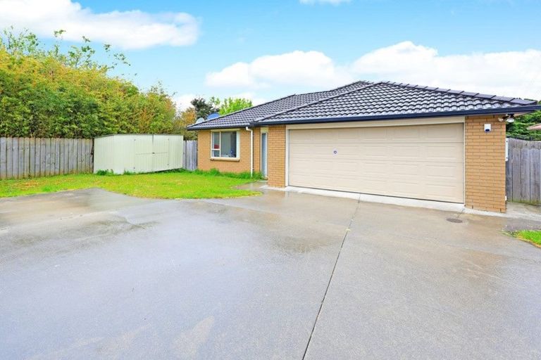 Photo of property in 8 Richard Halse Drive, Manurewa, Auckland, 2105