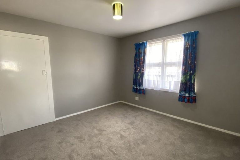 Photo of property in 1/6 Oakhurst Place, Russley, Christchurch, 8042