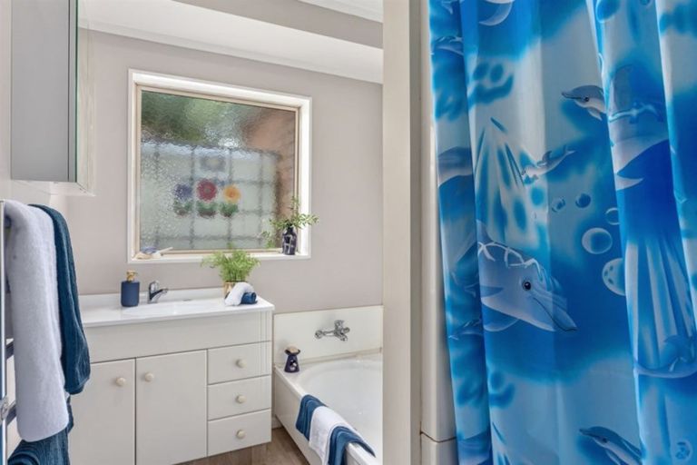 Photo of property in 19 The Glebe, Coastlands, Whakatane, 3120