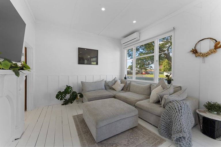 Photo of property in 32 Brookes Street, Inglewood, 4330