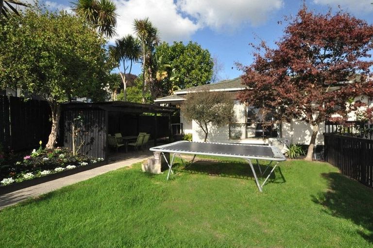 Photo of property in 4 Wesleydale Place, Papakura, 2110