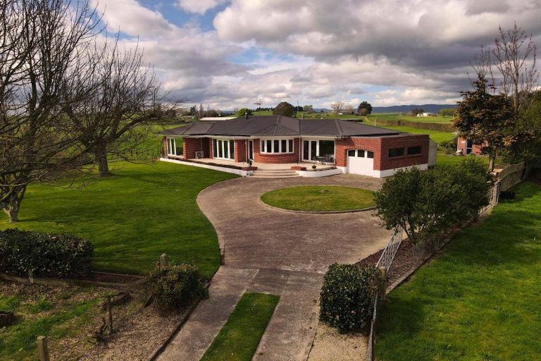 Photo of property in 93 State Highway 5, Tirau, 3485