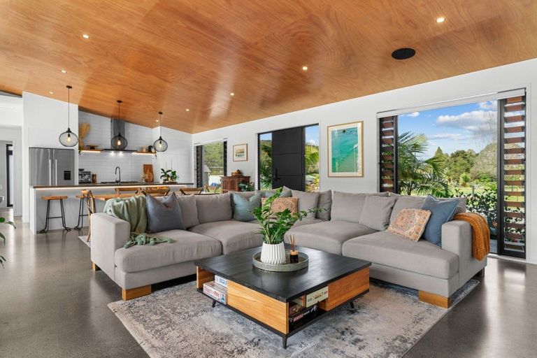 Photo of property in 56a Pebblebrooke Road, Mangawhai, Kaiwaka, 0573