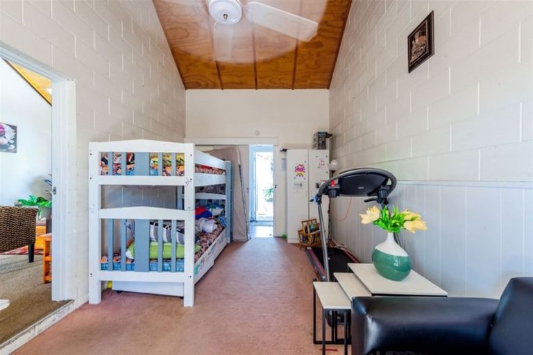 Photo of property in 3/1 Gatman Street, Birkdale, Auckland, 0626