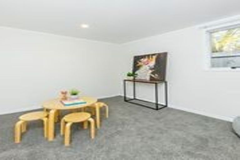 Photo of property in 14 Chantal Place, Red Hill, Papakura, 2110