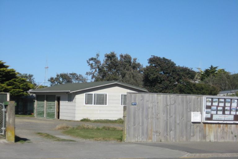Photo of property in 677 Waitarere Beach Road, Waitarere Beach, Levin, 5510
