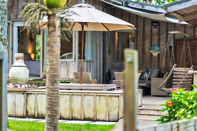 Photo of property in 12 Kereru Grove, Greenhithe, Auckland, 0632