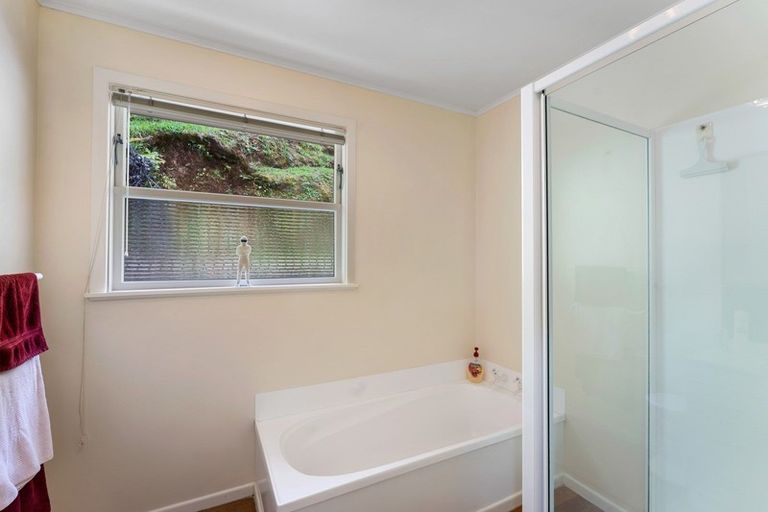 Photo of property in 26 Akatea Road, Korokoro, Lower Hutt, 5012