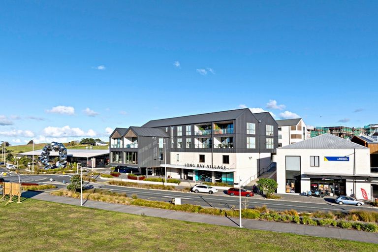 Photo of property in 206/167 Glenvar Ridge Road, Long Bay, Auckland, 0630