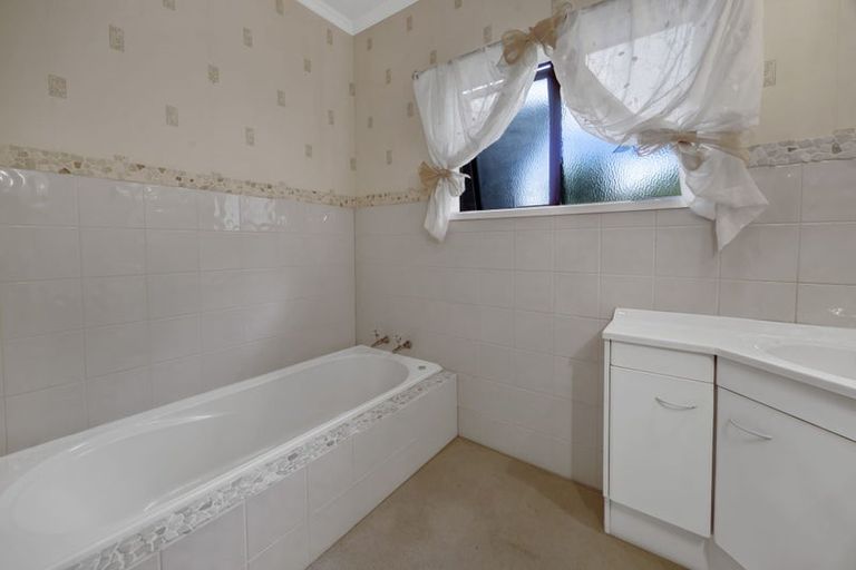 Photo of property in 89a Waihi Road, Hawera, 4610