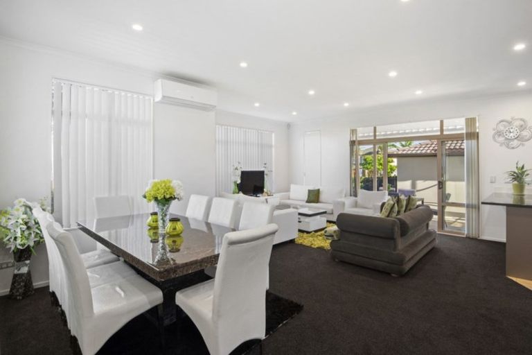 Photo of property in 137 Baverstock Road, Flat Bush, Auckland, 2016