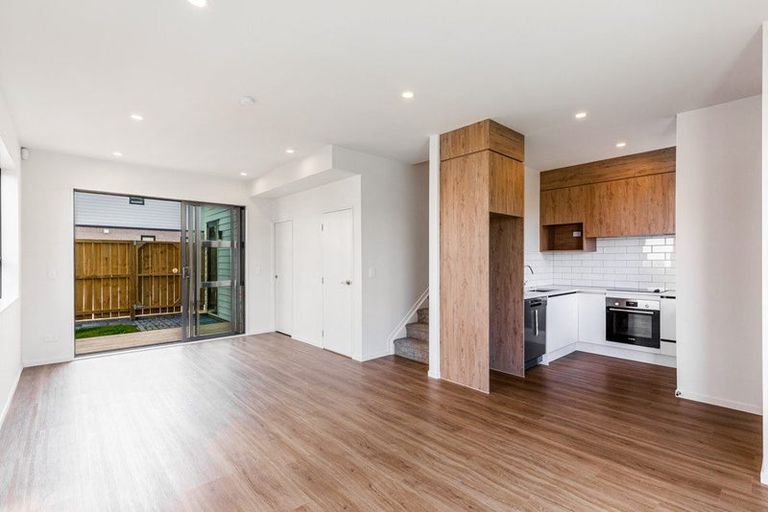 Photo of property in 1/22 Coniston Avenue, Te Atatu South, Auckland, 0610