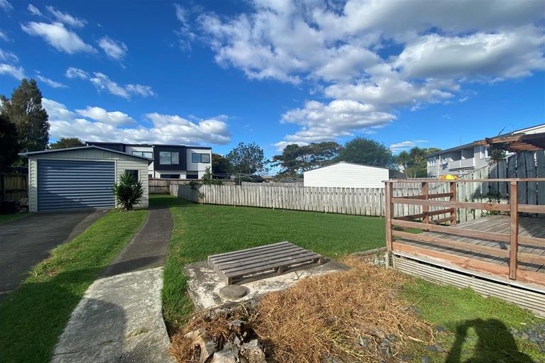 Photo of property in 72a Arimu Road, Papakura, 2110