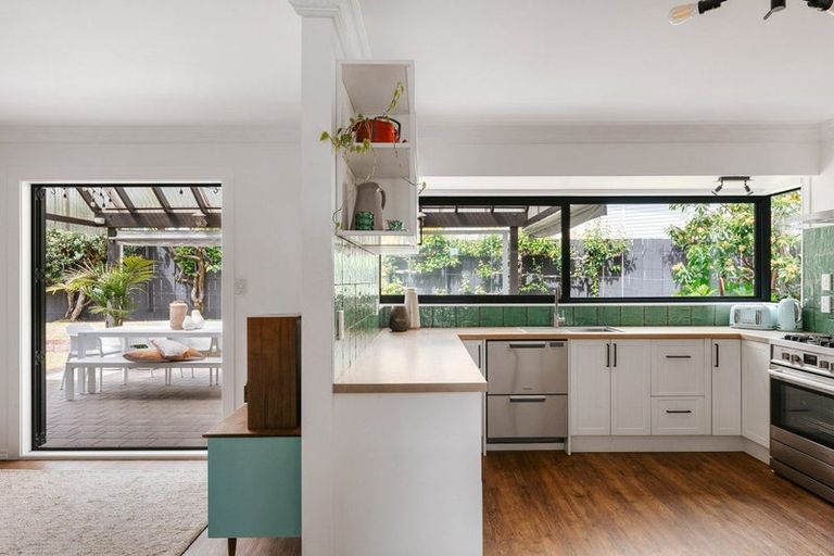 Photo of property in 32 Clivedene Street, Matua, Tauranga, 3110