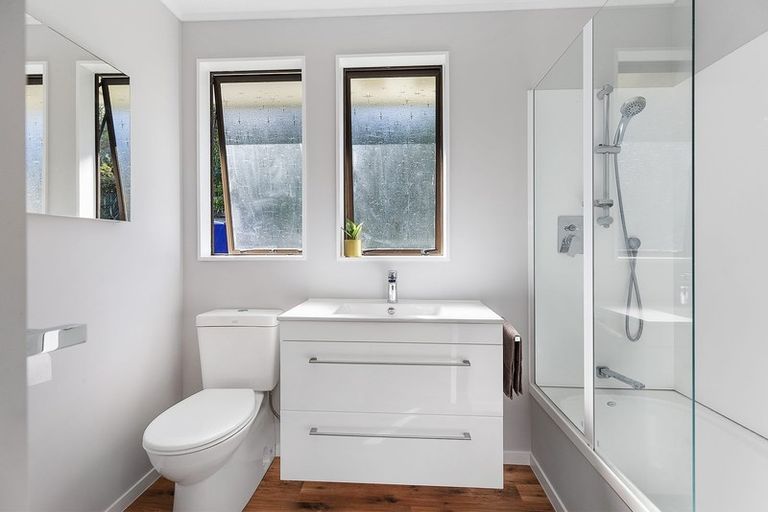 Photo of property in 32 Owhiti Street, Titahi Bay, Porirua, 5022