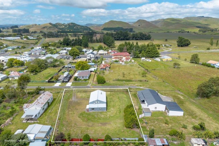 Photo of property in 31 Walter Street, Takapau, 4203