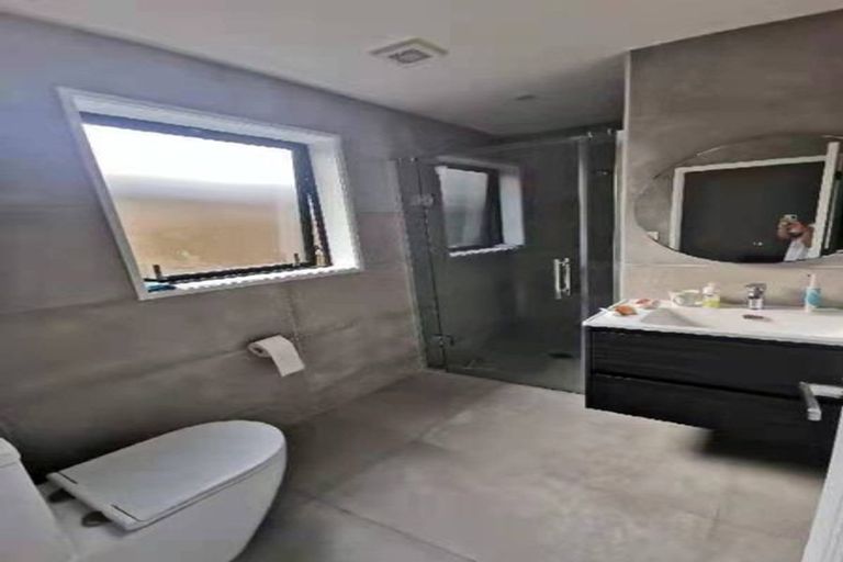 Photo of property in 7 Kaimai Avenue, Massey, Auckland, 0614