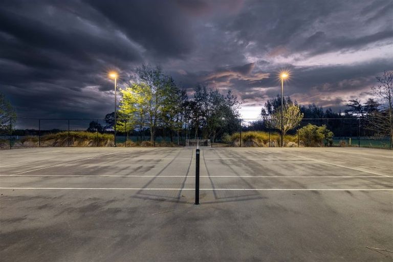 Photo of property in 33 Birchdale Place, Ohoka, Kaiapoi, 7692