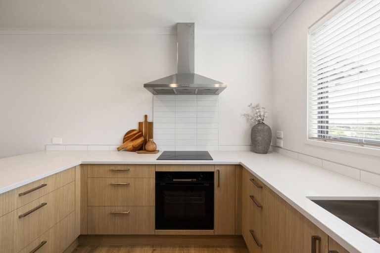 Photo of property in 6 Ruakiwi Road, Hamilton Lake, Hamilton, 3204