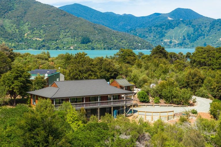 Photo of property in 16 Tai Close, Kaiuma Bay, Havelock, 7178