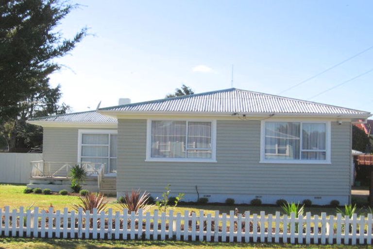 Photo of property in 37 Shirley Avenue, Papakura, 2110