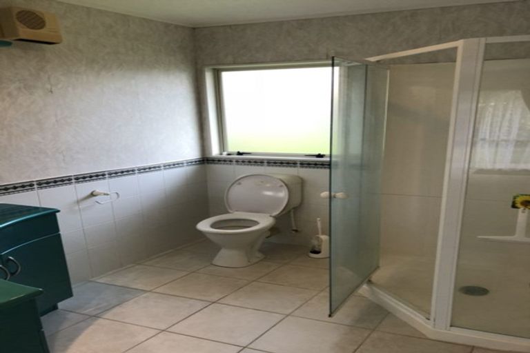 Photo of property in 70 Millhouse Drive, Northpark, Auckland, 2013