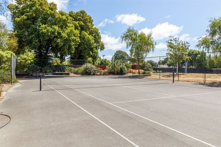 Photo of property in 9 Seclusion Lane, Parklands, Christchurch, 8083