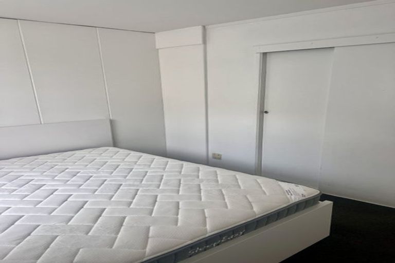 Photo of property in 9 Epsom Way, Karori, Wellington, 6012