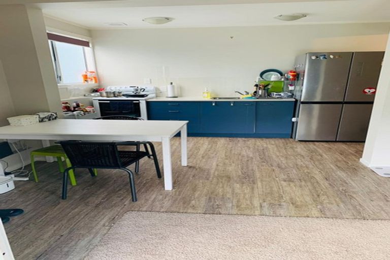 Photo of property in 156 Lynn Road, Bayview, Auckland, 0629