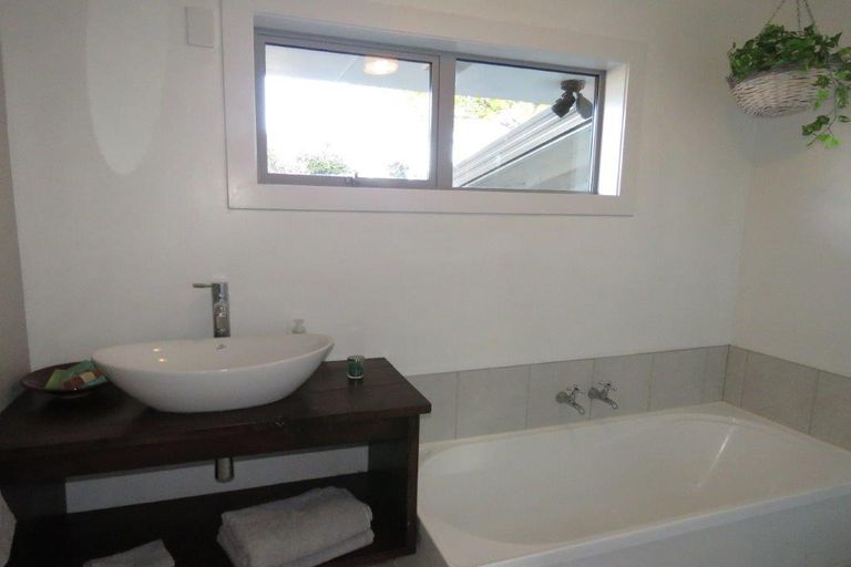 Photo of property in 23 Ottrey Street, Clifton, Invercargill, 9812