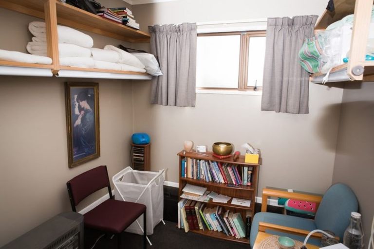 Photo of property in 35 Carluke Street, Paparangi, Wellington, 6037