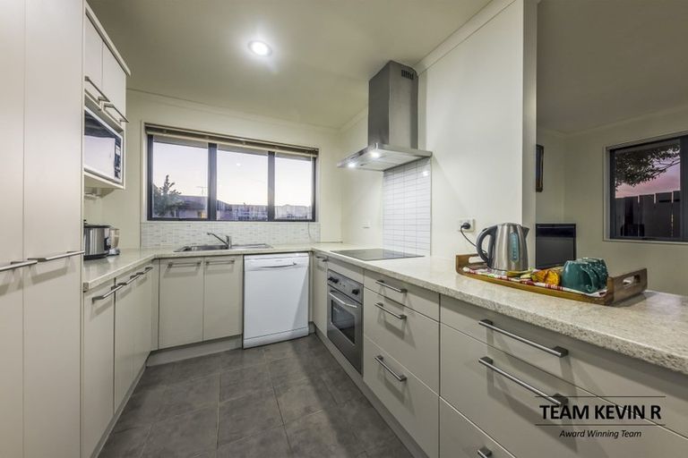 Photo of property in 11 Margarita Rise, Pukekohe, 2120