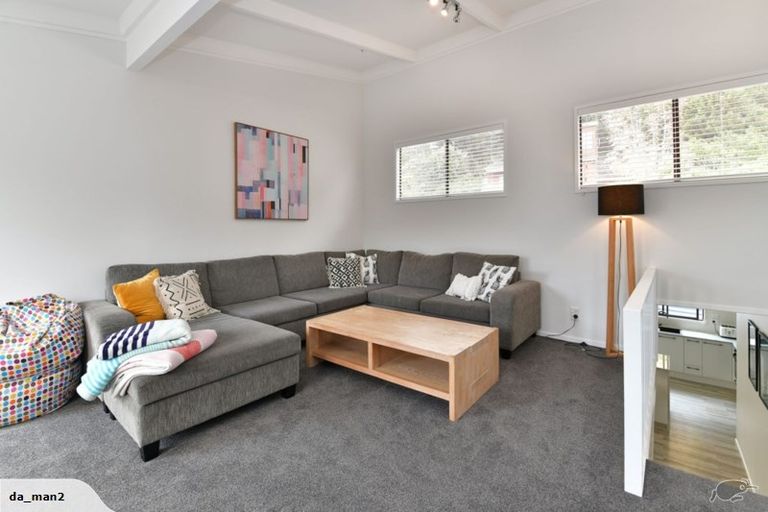 Photo of property in 1/14 Arkles Strand, Arkles Bay, Whangaparaoa, 0932