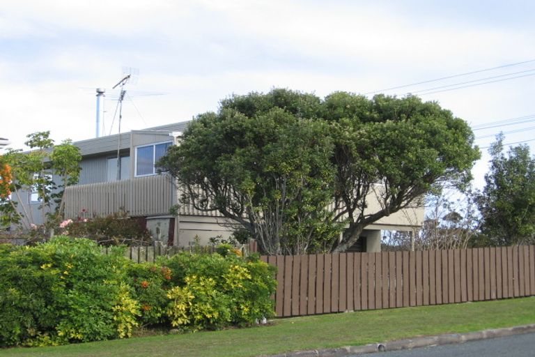 Photo of property in 2 Snells Beach Road, Snells Beach, 0920