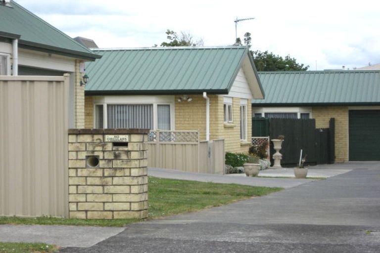 Photo of property in 2b Albert Street, Pukekohe, 2120