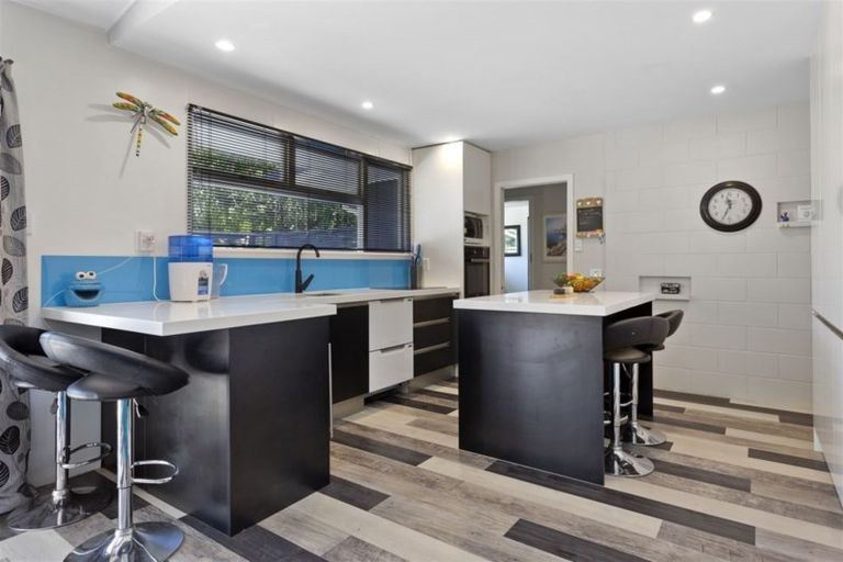 Photo of property in 183 West Belt, Rangiora, 7400