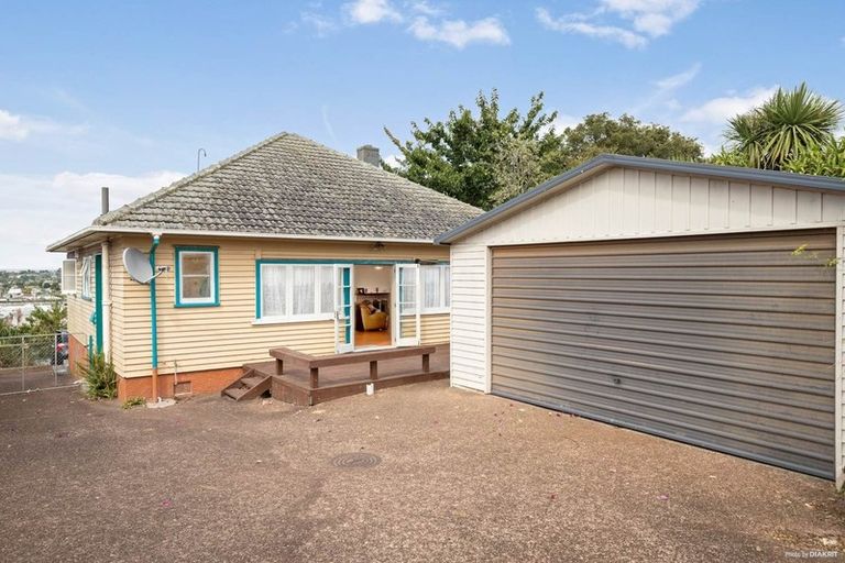 Photo of property in 494 Mount Albert Road, Mount Roskill, Auckland, 1042