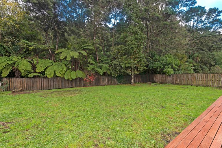 Photo of property in 21a Birdwood Road, Swanson, Auckland, 0612