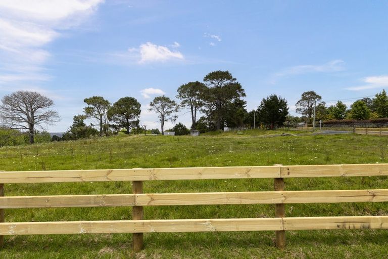 Photo of property in 683 Ridge Road, Riverhead, 0793