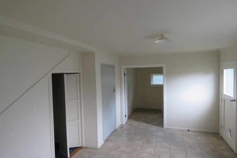Photo of property in 29 Glen Almond Street, New Plymouth, 4310
