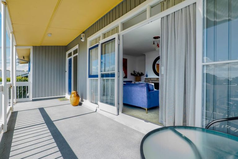Photo of property in 8 Kitchener Terrace, Moturoa, New Plymouth, 4310