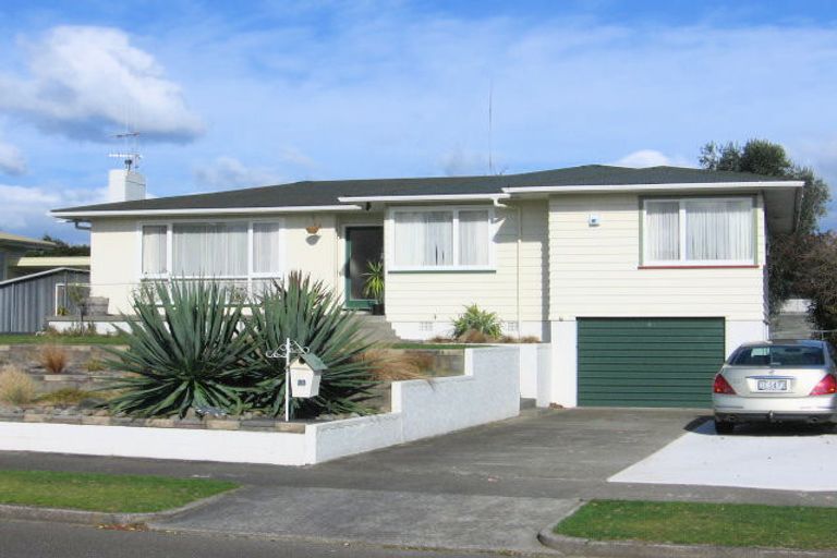 Photo of property in 20 Newcastle Street, Hokowhitu, Palmerston North, 4410