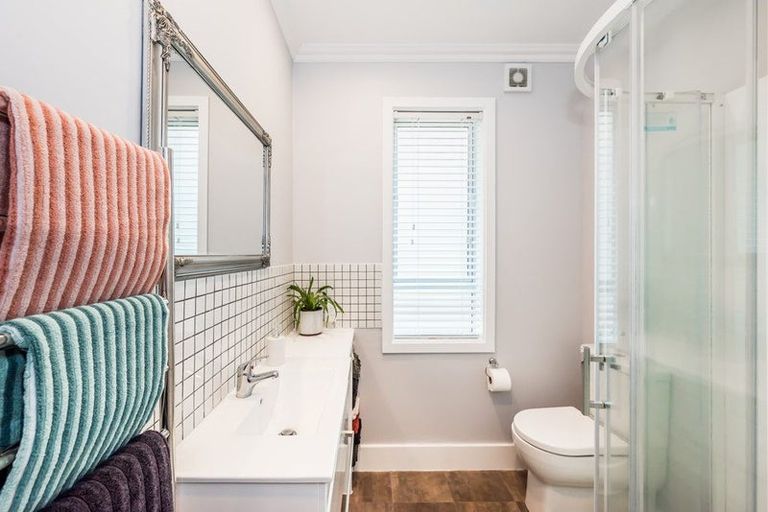 Photo of property in 65 Elizabeth Street, Waikanae, 5036