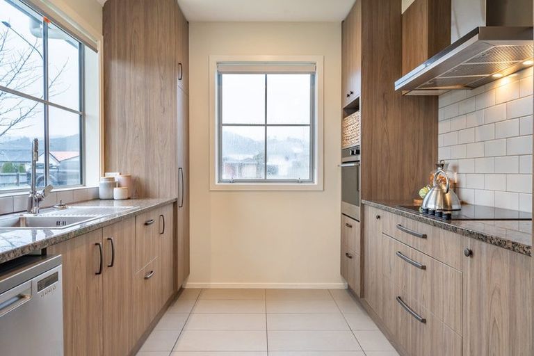 Photo of property in 1 Yeats Grove, Trentham, Upper Hutt, 5018