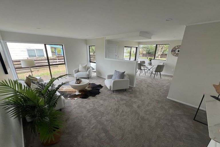 Photo of property in 9 Luanda Drive, Ranui, Auckland, 0612
